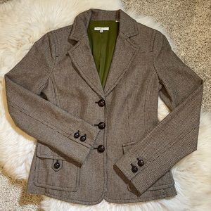 Adorable Vince plaid blazer sz 4
